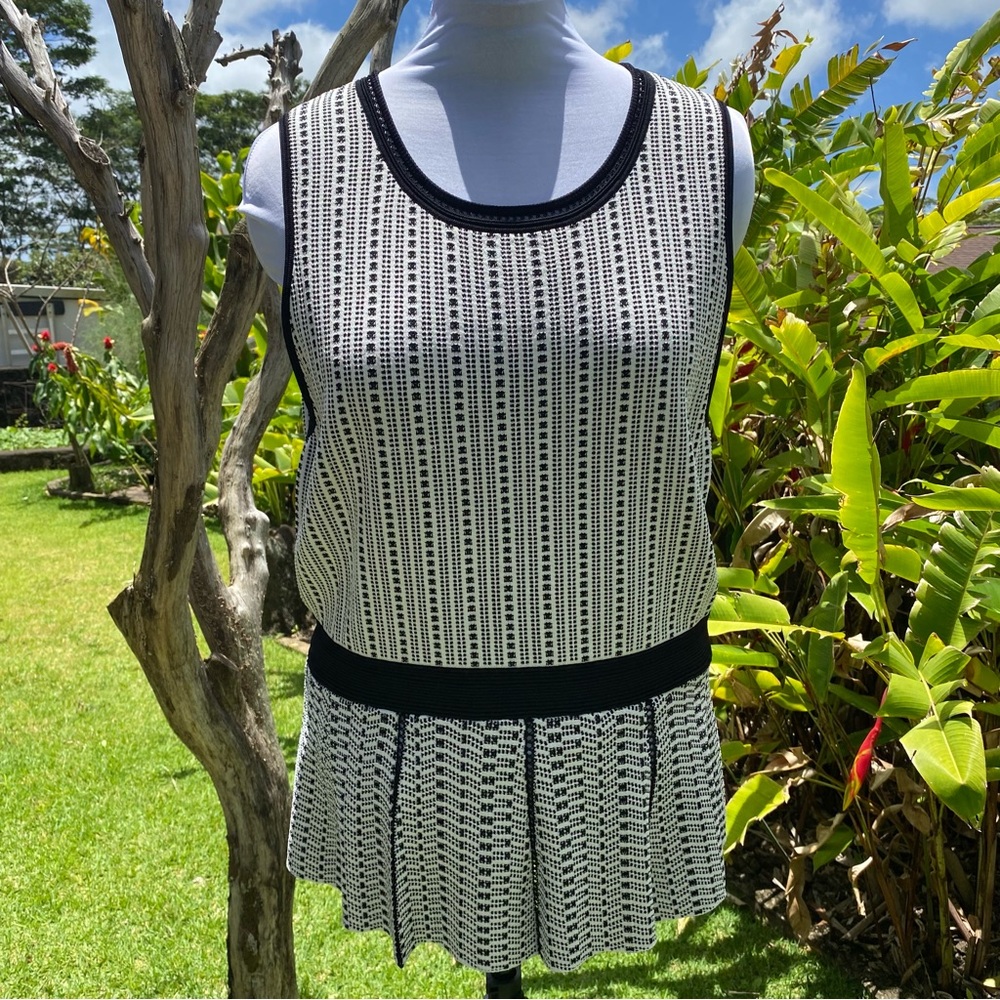 White House Black Market Sleeveless Knit Peplum Top